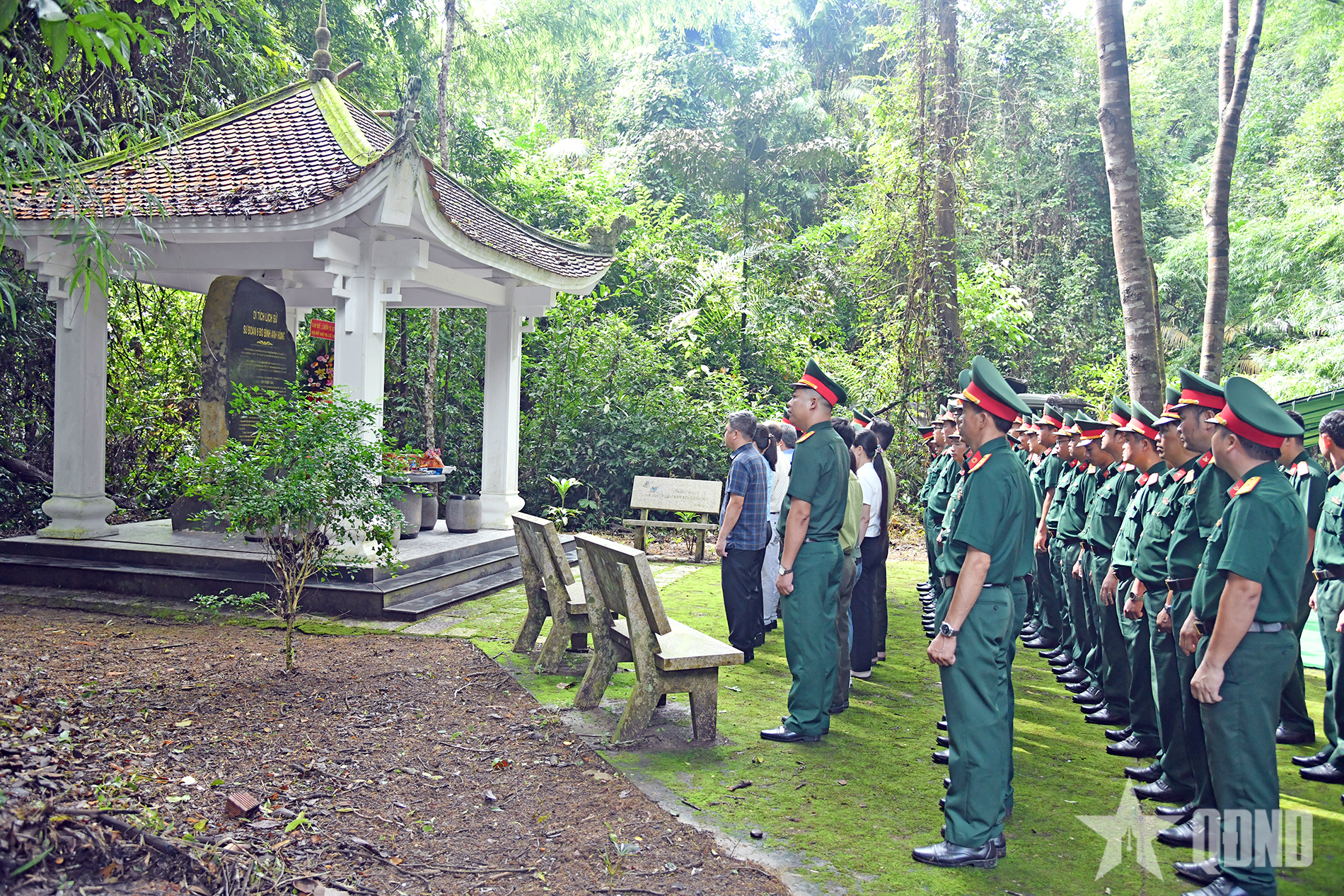 Sư đoàn 9 (Quân đoàn 34) hành quân về nguồn, tri ân các anh hùng liệt sĩ